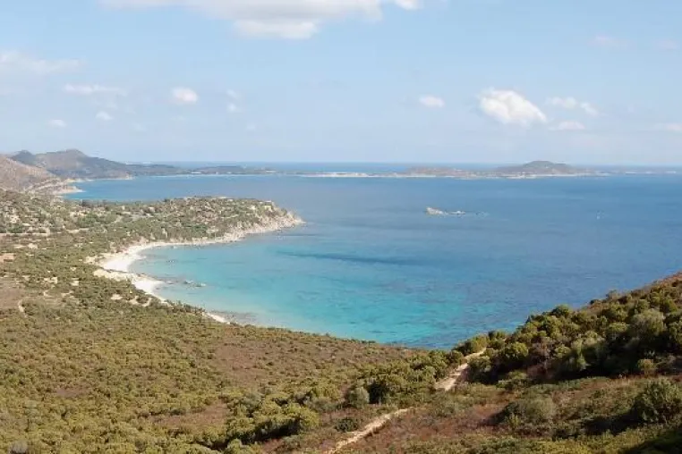 Bild: Urlaub in Sardinien – Viele neue Hotels und Ferienhäuser im Online-Katalog von Sardinia Natour