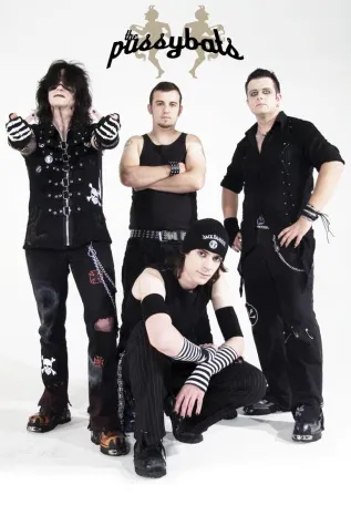 Bild: For Your Veins Only: THE PUSSYBATS werden flüssig