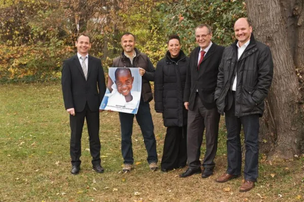Bild: Beltz Druckpartner unterstützt Strahlemann-Initiative beim Jubiläumskalender 2012