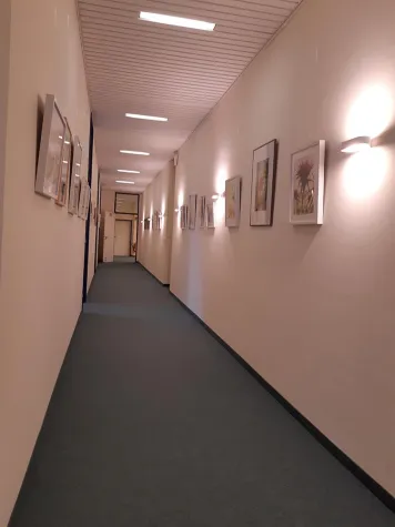 Bild: Advent, Advent, ein Lichtlein brennt