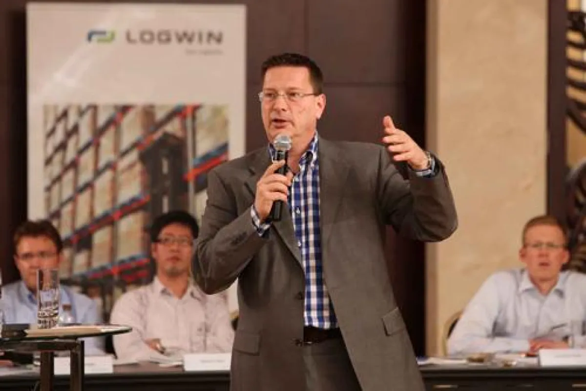 Werner Geilenkirchen, Geschäftsleitung HERZIG Marketing Kommunikation GmbH, Köln, moderierte die Logwin Air+Ocean World Conference