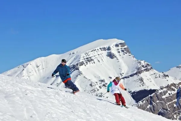 Bild: CANUSA TOURISTIK setzt in Kanada auf ein vielfältiges Angebot ?bei Ski- und Snowboard-Reisen in 15 Skigebieten