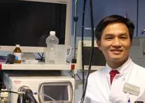 Bild: Dr. Gia Phuong Nguyen ist Chefarzt der Inneren Medizin an der Solinge St. Lukas Klinik