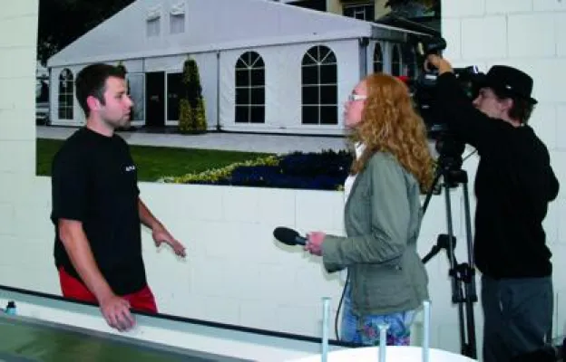 Bild: Der „Super-Lehrling“ von Bad Neustadt - Sat.1 dreht Kurzreportage bei ELFLEIN