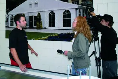 Bild: Der „Super-Lehrling“ von Bad Neustadt - Sat.1 dreht Kurzreportage bei ELFLEIN