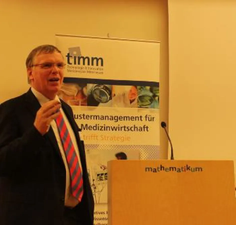 Prof. Dr. Jörg Vienken