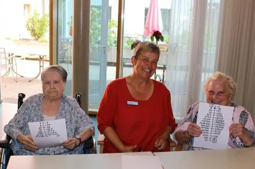 Kopfrechnen: Multiplizieren und Dividieren im Zahlenraum von einer Million– mit 94 und 84 Jahren kein Problem! Bild: Kopfrechnen: Multiplizieren und Dividieren im Zahlenraum von einer Million– mit 94 und 84 Jahren kein Problem!