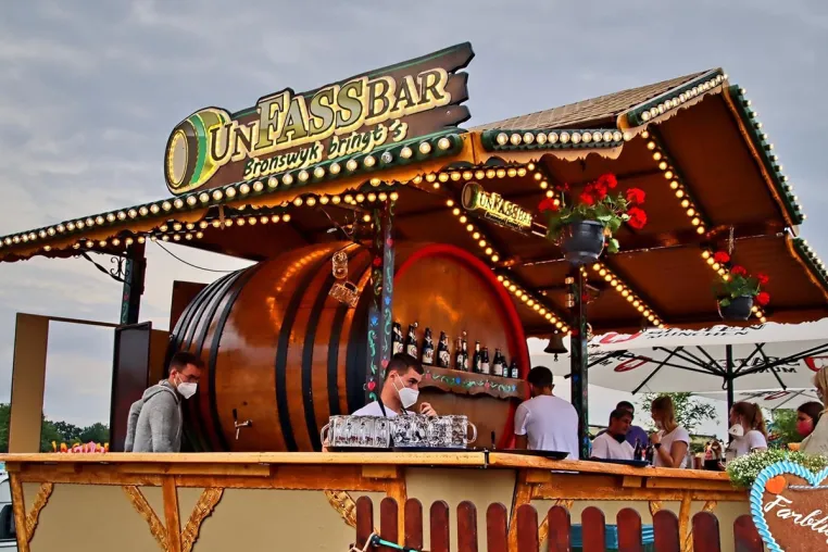 Bild: Zünftiges Oktoberfest in der Wolfsburger Innenstadt