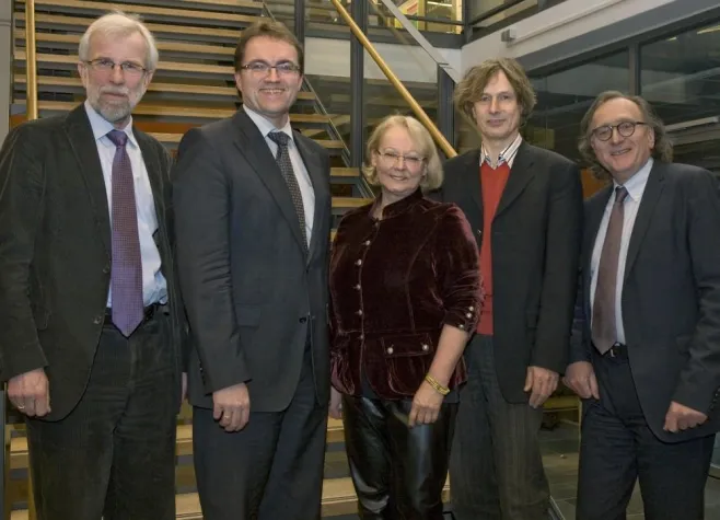 Bild: Gesundheitsexperten kritisieren AMNOG