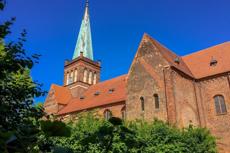 OAR porträtiert ältestes Gotteshaus der Insel und Stadtmuseum zu Bergen auf Rügen Bild: OAR porträtiert ältestes Gotteshaus der Insel und Stadtmuseum zu Bergen auf Rügen