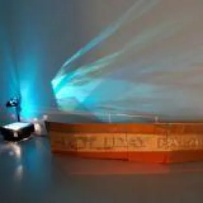 Kreative Kreuzberger schicken Bilder auf Reise - Ferienworkshop für Jugendliche zu Projektion, Foto und Film Bild: Kreative Kreuzberger schicken Bilder auf Reise - Ferienworkshop für Jugendliche zu Projektion, Foto und Film