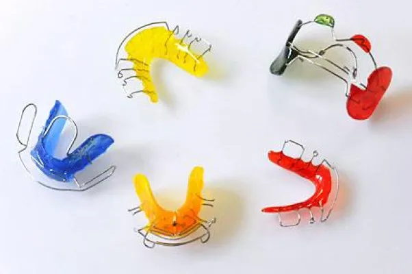 Bild: Wann mit Kieferorthopädie beginnen? Je früher, desto besser