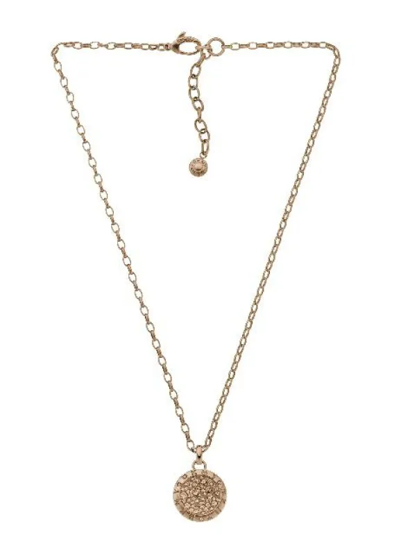 Halskette von DKNY, bei Klenoty Aurum bei Freeport um ? 40,74 / Fotocredit: Freeport Fashion Outlet