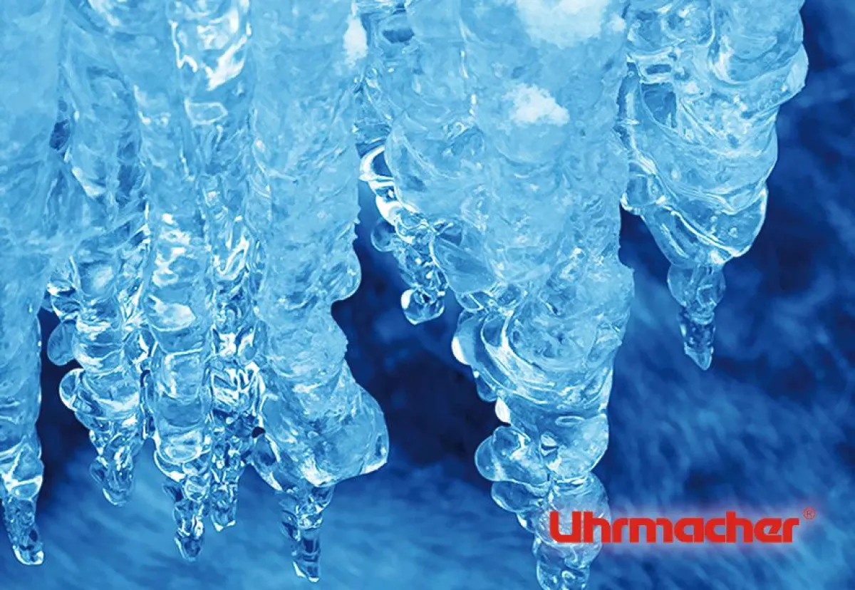 In Tiefkühllagern herrschen Temperaturen bis zu - 35 ° C – eine Belastung für Mensch und Technik.