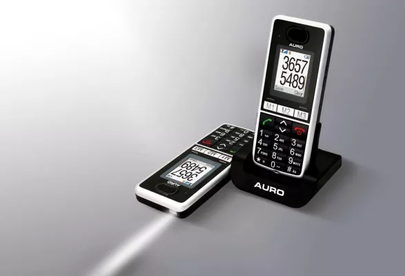 Bild: AURO Compact 8510 – Der Aristokrat unter den Handys.