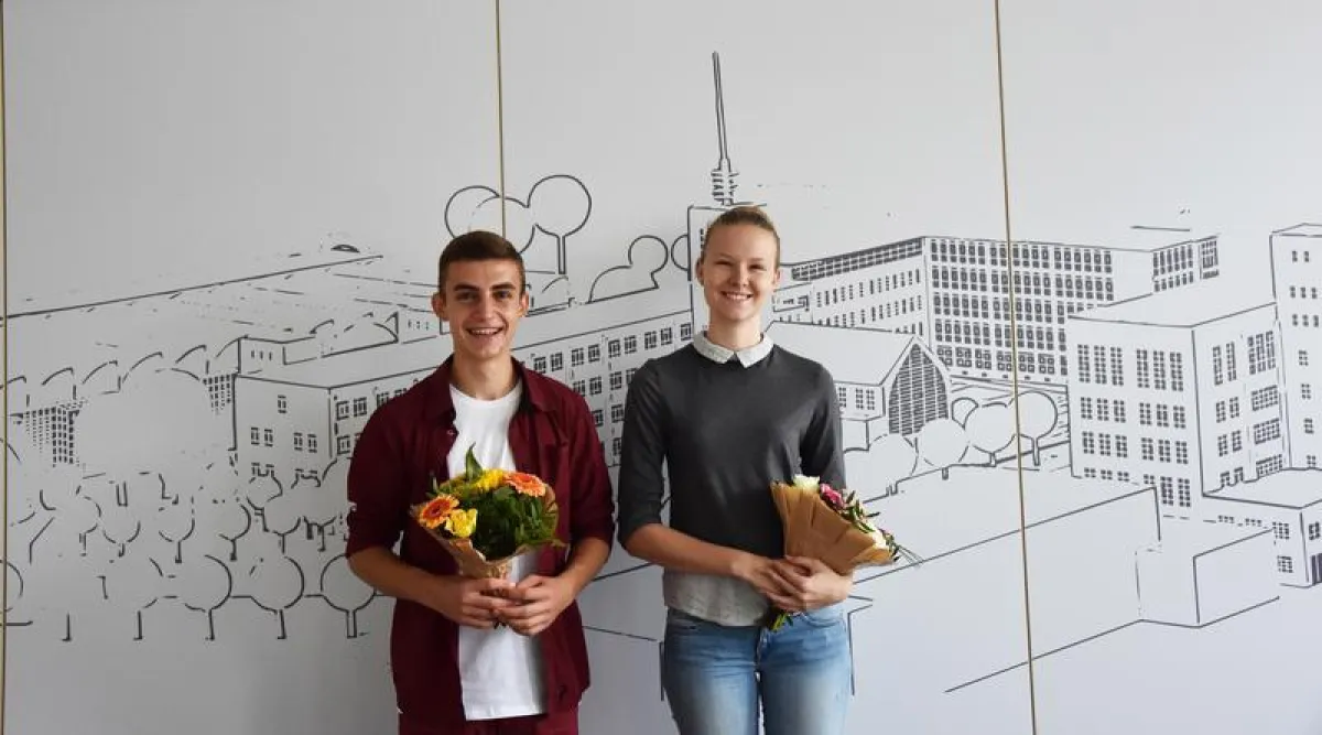 Die neuen Azubis der EAH Jena, Ida Benkewitz und Christian Glekler ()