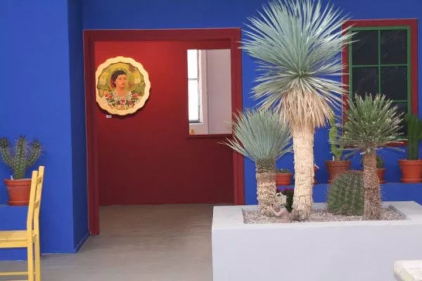 Bild: Große Frida Kahlo Ausstellung mit über 100 Gemälden wurde in Baden-Baden eröffnet
