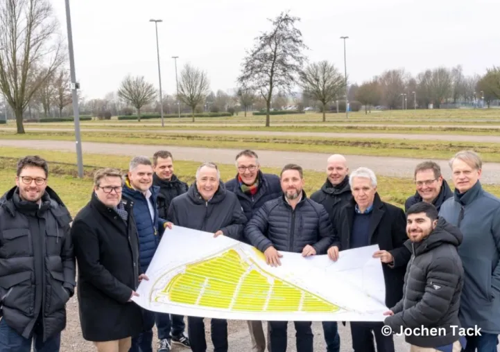 Bild: Planungsstart für eine der größten Solar-Carport-Anlagen Deutschlands