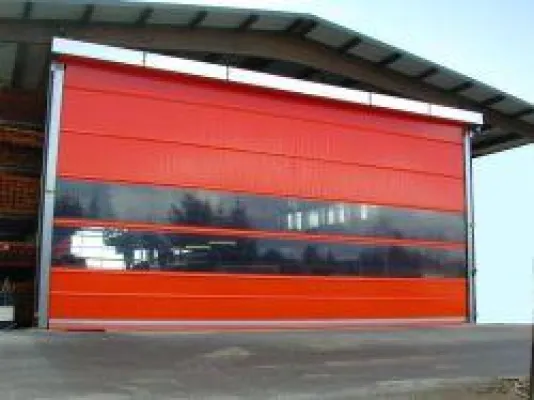 Bild: Ehemaliger Gründer und Inhaber von Labex, Norbert Lamsfuss, bei HaWe-Speed Schnelllauftore GmbH in Bad Honnef.