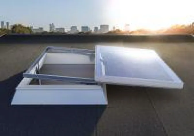 Bild: All-in-one: Systemlösung für Lichtkuppeln