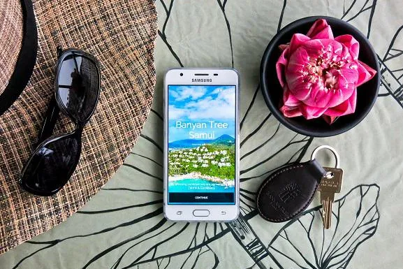 Bild: Banyan Tree Samui stattet Gäste mit kostenlosen Smartphones aus