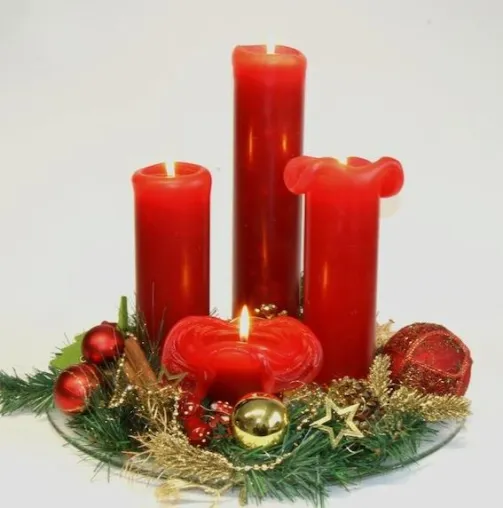 Bild: Kerzen und Weihnachtsmärkte in aller Welt