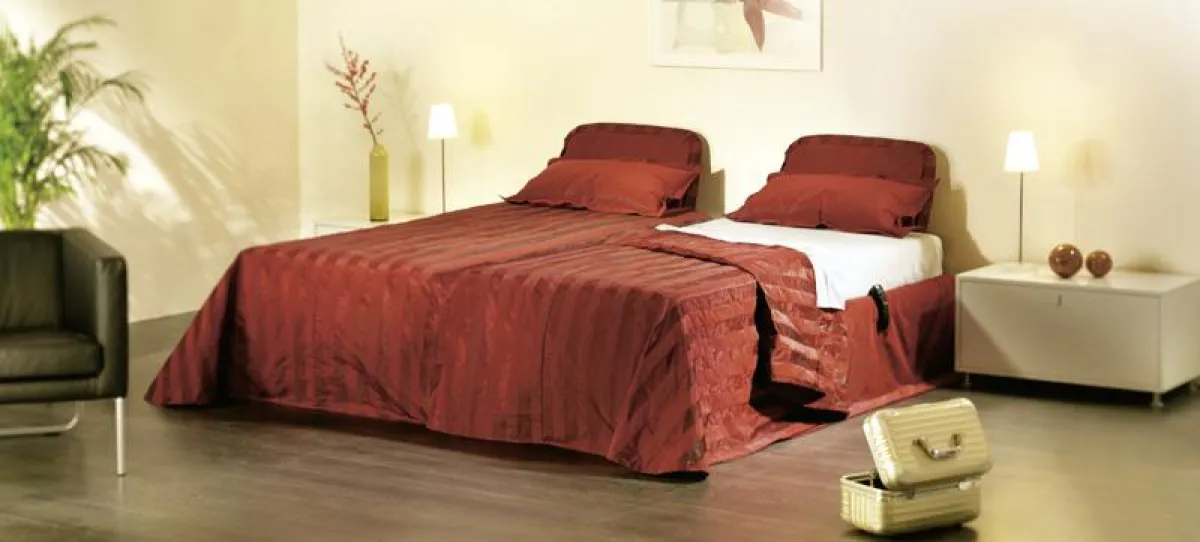 Gesunder Schlafkomfort: Ein mit dem frolexus_Bettsystem ausgestattetes Zimmer.