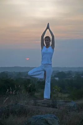 Yoga und orientalischer Tanz Bild: Yoga und orientalischer Tanz