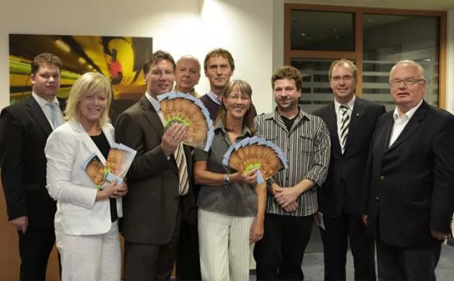 Förderverein „Wirtschaft unterstützt Kinderdörfer“ gegründet Bild: Förderverein „Wirtschaft unterstützt Kinderdörfer“ gegründet