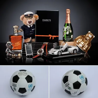 Bild: DARIO’S versteigert den Sauti Kuu Ball, unterschrieben von US-Präsident Barack Obama.