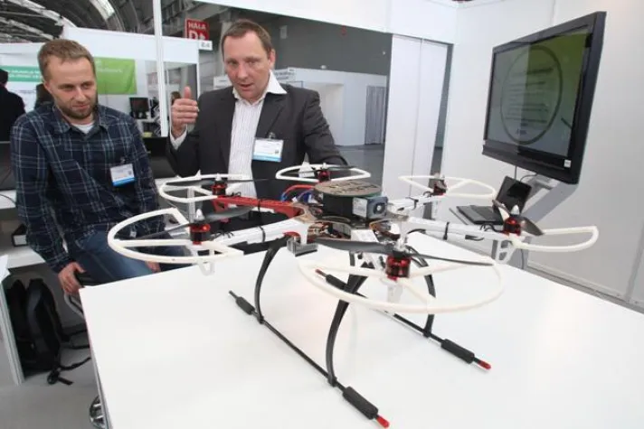 Bild: Dritte Internationale Messe für Innovation und neue Technologien