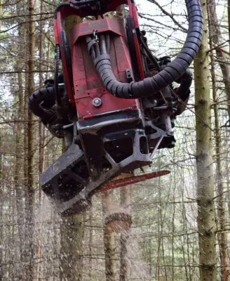 Neues Öl bringt Harvester zu Höchstleistungen Bild: Neues Öl bringt Harvester zu Höchstleistungen