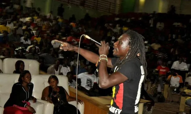 Kal Fazas & Band Bild: Kal Fazas & Band