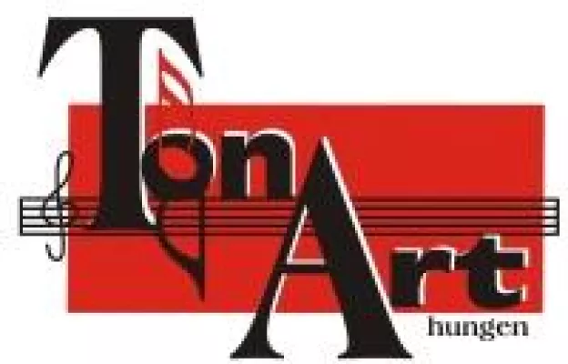 "Singing all together" Großes Sommerkonzert Schloss Akkord am 19.06.2010 Bild: "Singing all together" Großes Sommerkonzert Schloss Akkord am 19.06.2010