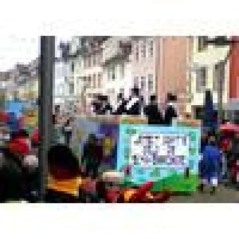 Bild: MattoMedia Werbeagentur gestaltet Wagen der Villinger Katzenmusik