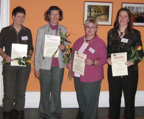 Bild: Gewinnerinnen im Unternehmerinnen-Wettbewerb 2010 ausgezeichnet