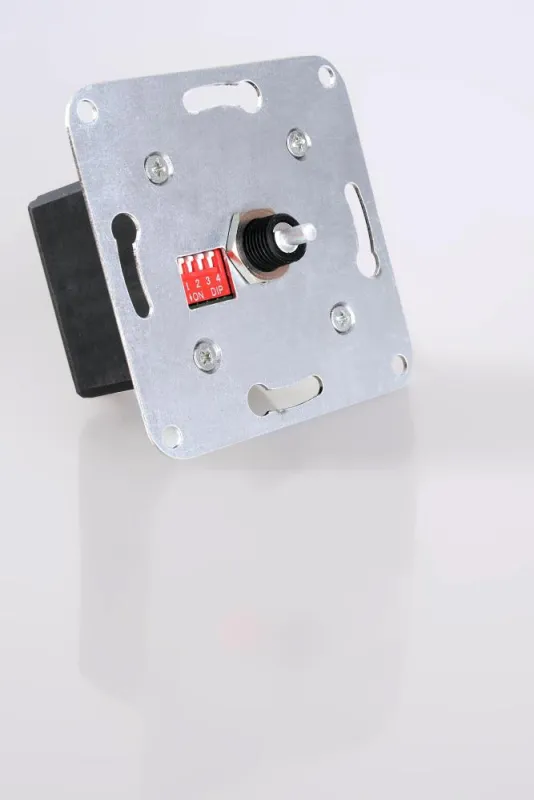 Kleines Gerät mit großer Wirkung - der VitaLight® Dimmer / Farbwechsler von Hugo Lahme.