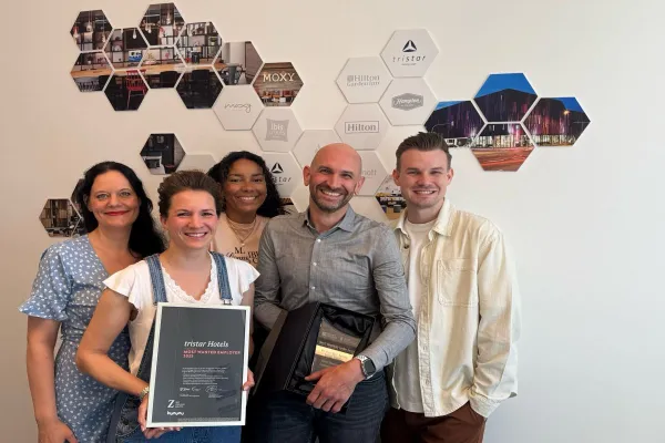 Bild:  Fünf Sterne vom eigenen Team: tristar Hotels setzt weiter auf wohltuendes Betriebsklima 