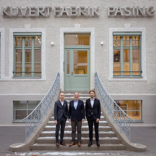 Bild: Neue Arbeitswelten in der Kuvertfabrik: Bauwerk beendet Revitalisierung des 1906 erbauten Denkmals in München