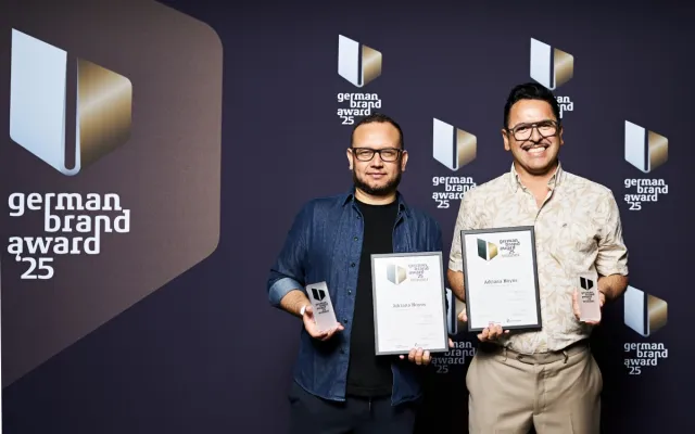 Bild: Adriana Hoyos gewinnt German Brand Award 2025  – für erstklassige digitale Markenerlebnisse!