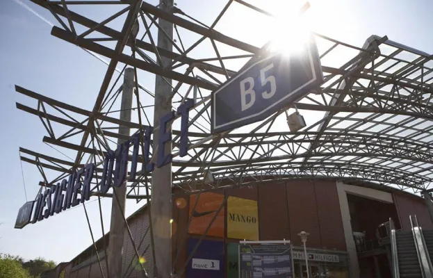 Designer Outlet B5 macht Sommerlaune - Vorzeitiger Beginn der Sale-Wochen Bild: Designer Outlet B5 macht Sommerlaune - Vorzeitiger Beginn der Sale-Wochen
