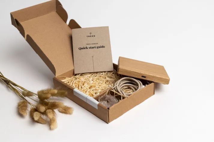 Bild: Quinta wird Distributor von TREED, den einzigartigen QI-Ladegeräten aus Vollholz
