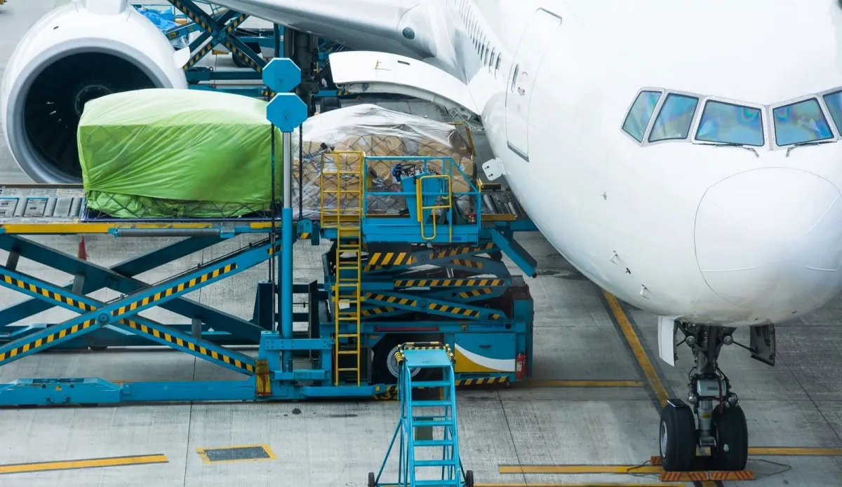 Luftacht Transporte von Gefahrgut nach Peru