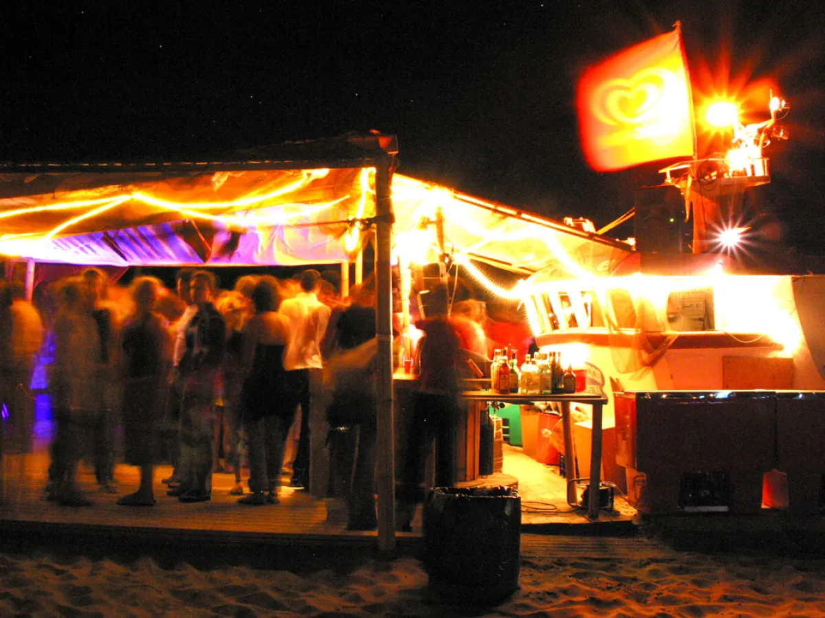 Party-Feeling im Langnese Summer Club