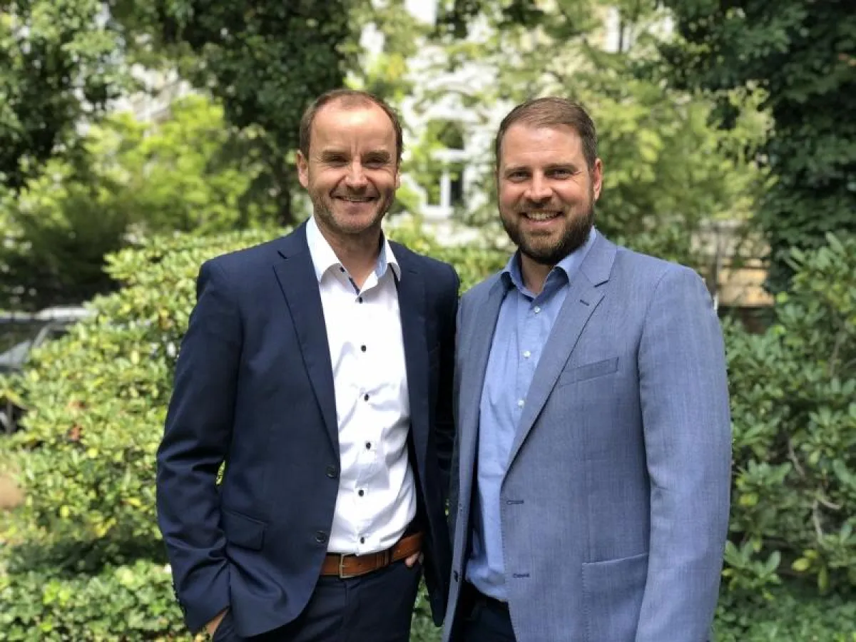 Thomas Pfenninger (li.) und Prof. Dr. Matthias Straub (r.)