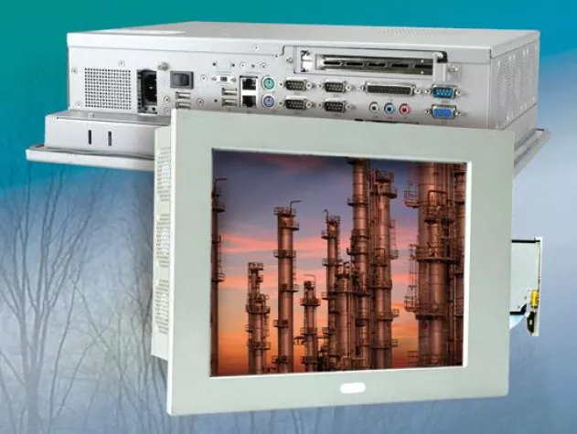 Bild: Robuster Panel-PC mit Quad Core CPU