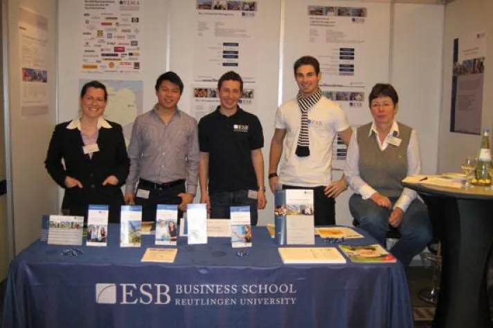 Bild: Auf Messe-Tour