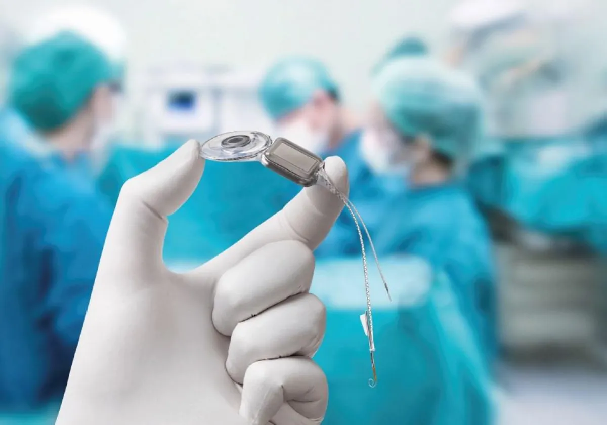 Nucleus® Profile Implantat mit Slim-Modiolar-Elektrode (Foto: Cochlear Ltd.)