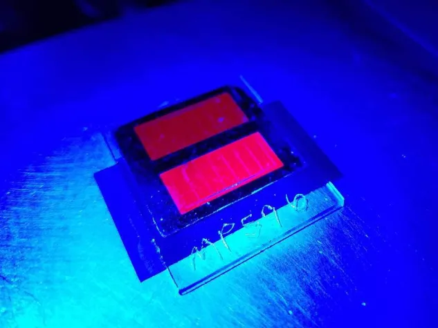 Mechanically stacked GaInP/GGaInP/GaAs- and Si Solar Cell Reaches 35.4% Efficiency Bild: Mechanically stacked GaInP/GGaInP/GaAs- and Si Solar Cell Reaches 35.4% Efficiency
