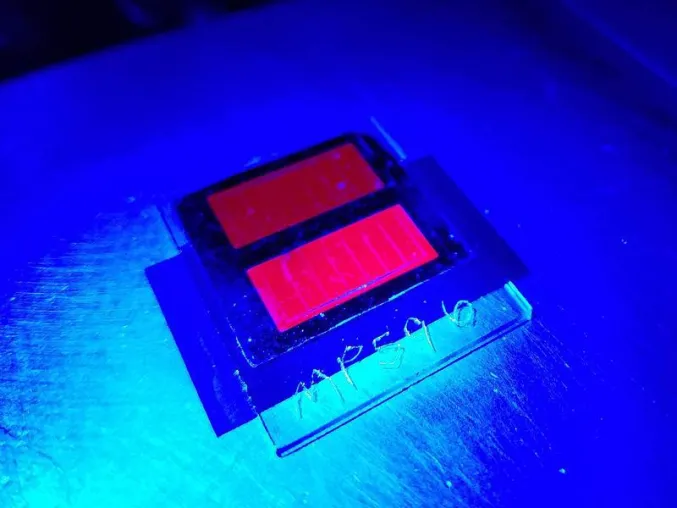 Bild: Mechanically stacked GaInP/GGaInP/GaAs- and Si Solar Cell Reaches 35.4% Efficiency